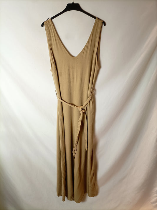 NEW COLLECTION. Wide beige jumpsuit Tu(s/m)