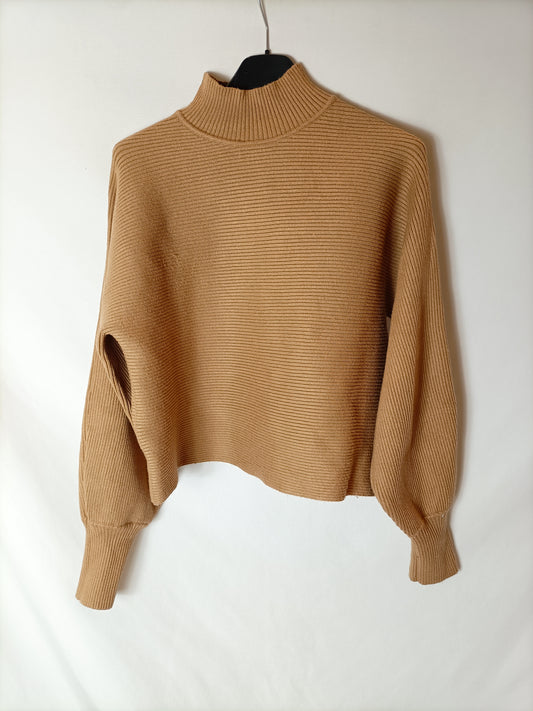 ZARA. Camel ribbed sweater. TM