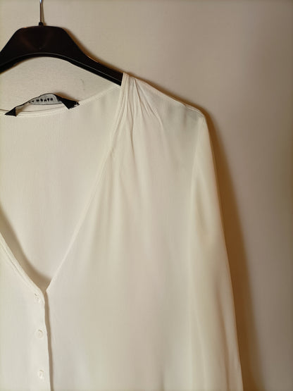 ZARA. Blusa blanca plisados. T M