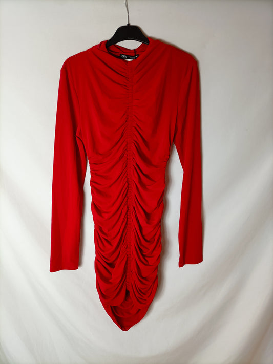 ZARA. Fitted red dress. TL