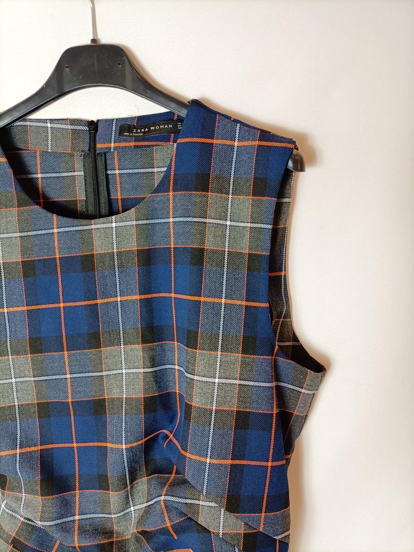 ZARA. Gathered checked top. TL