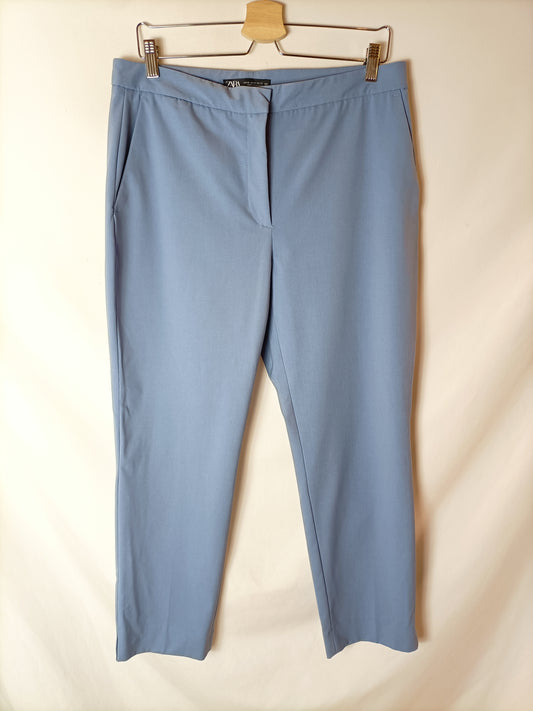 ZARA. Pantalón azul  de vestir. T 42