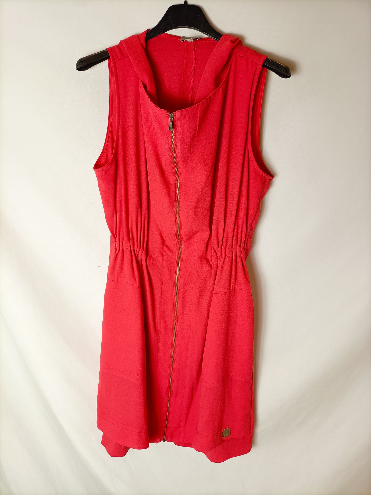 ADOLFO DOMINGUEZ. Red zippered dress. Size 38