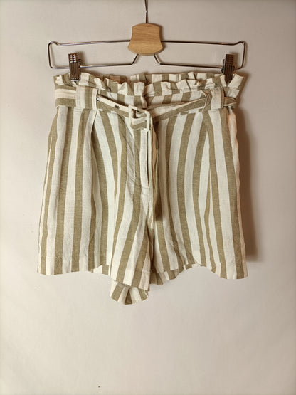 STRADIVARIUS. Striped shorts size 36