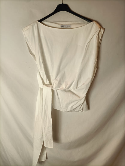 ZARA. White bow top. Size XL