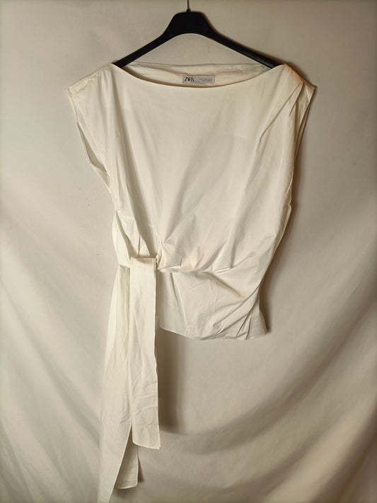 ZARA. White bow top. Size XL