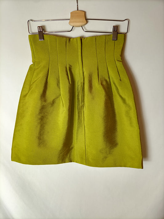H&amp;M. Pistachio green pleated skirt. TS