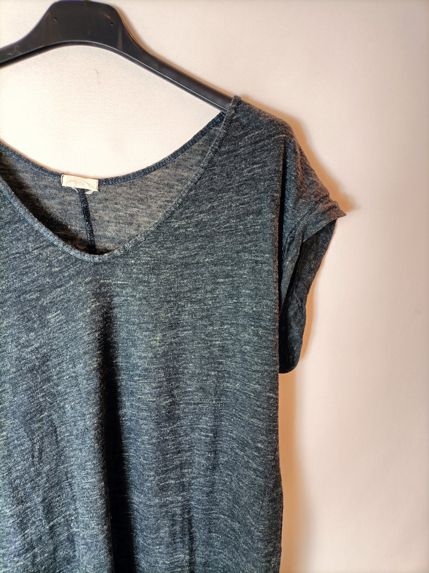 OYSHO. Camiseta gris jaspeada. T M