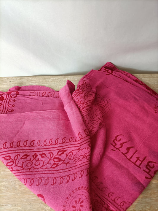 BOUGAINVILIA. Pink hippie pareo