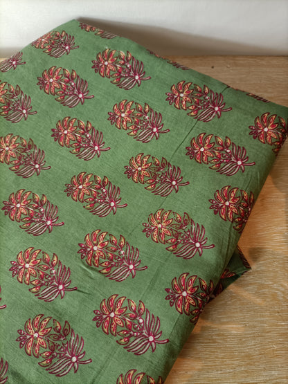 BOUGAINVILIA. Green pareo with burgundy flowers