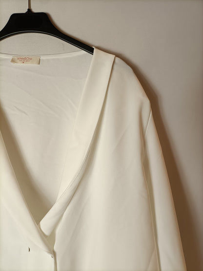 WHITE&amp;ONE. White crossed blouse Tu (xxl)