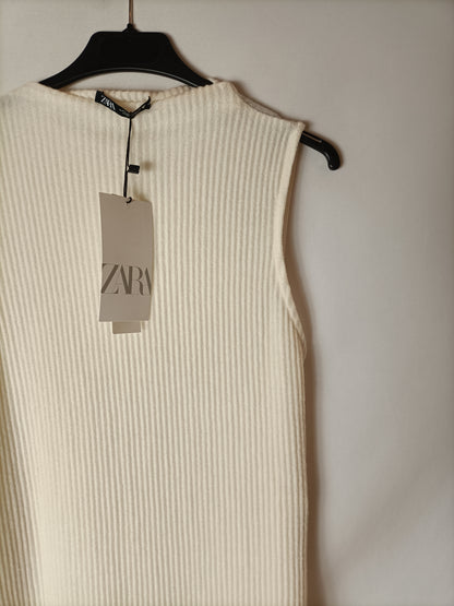 ZARA. Vestido largo canalé T.s