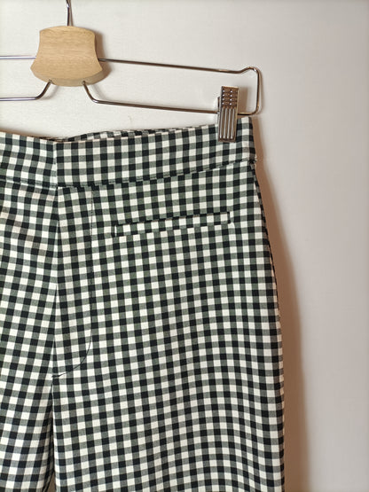 PULL&BEAR. pantalón cuadros negro y blanco T.m