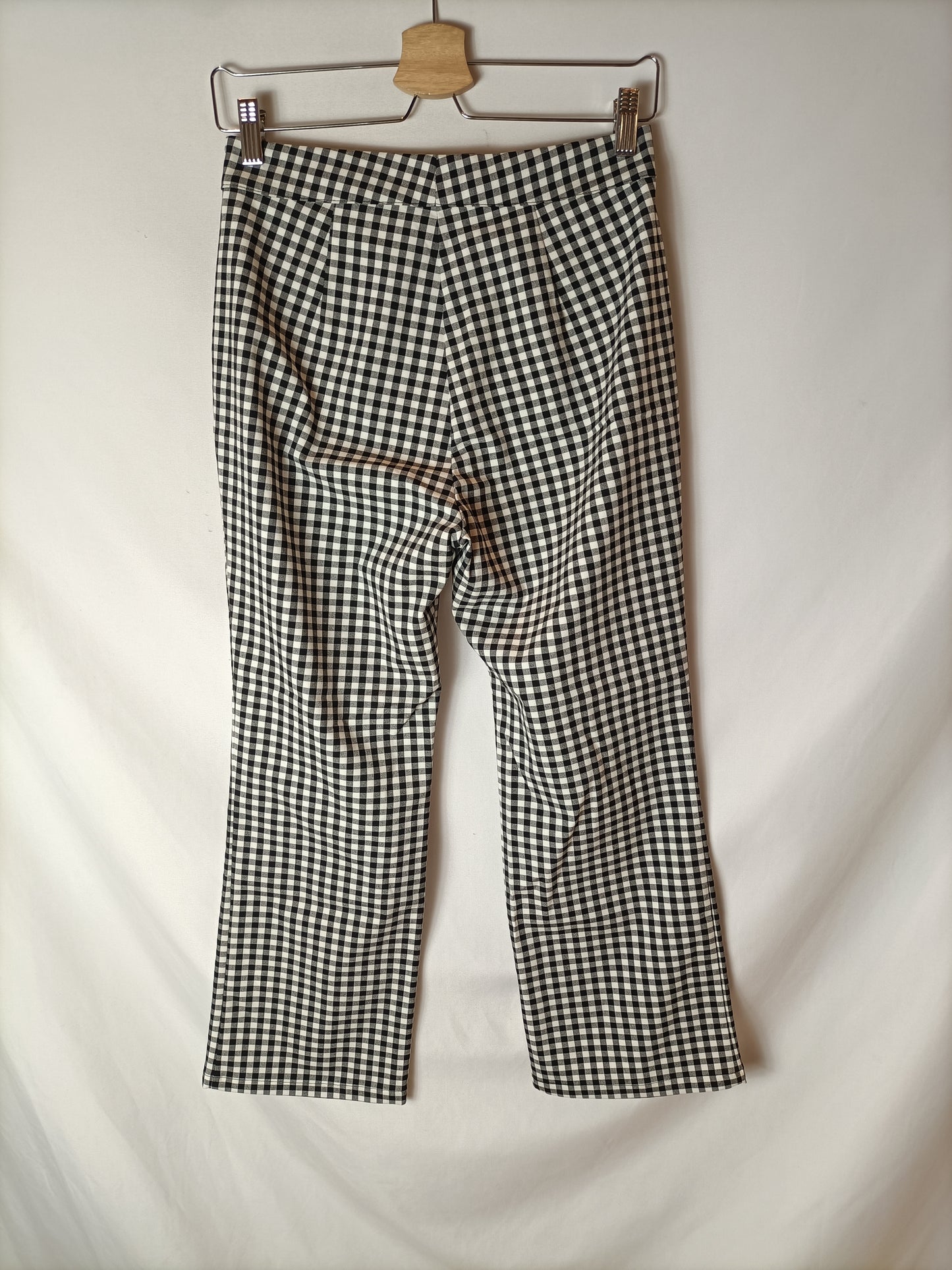 PULL&BEAR. pantalón cuadros negro y blanco T.m