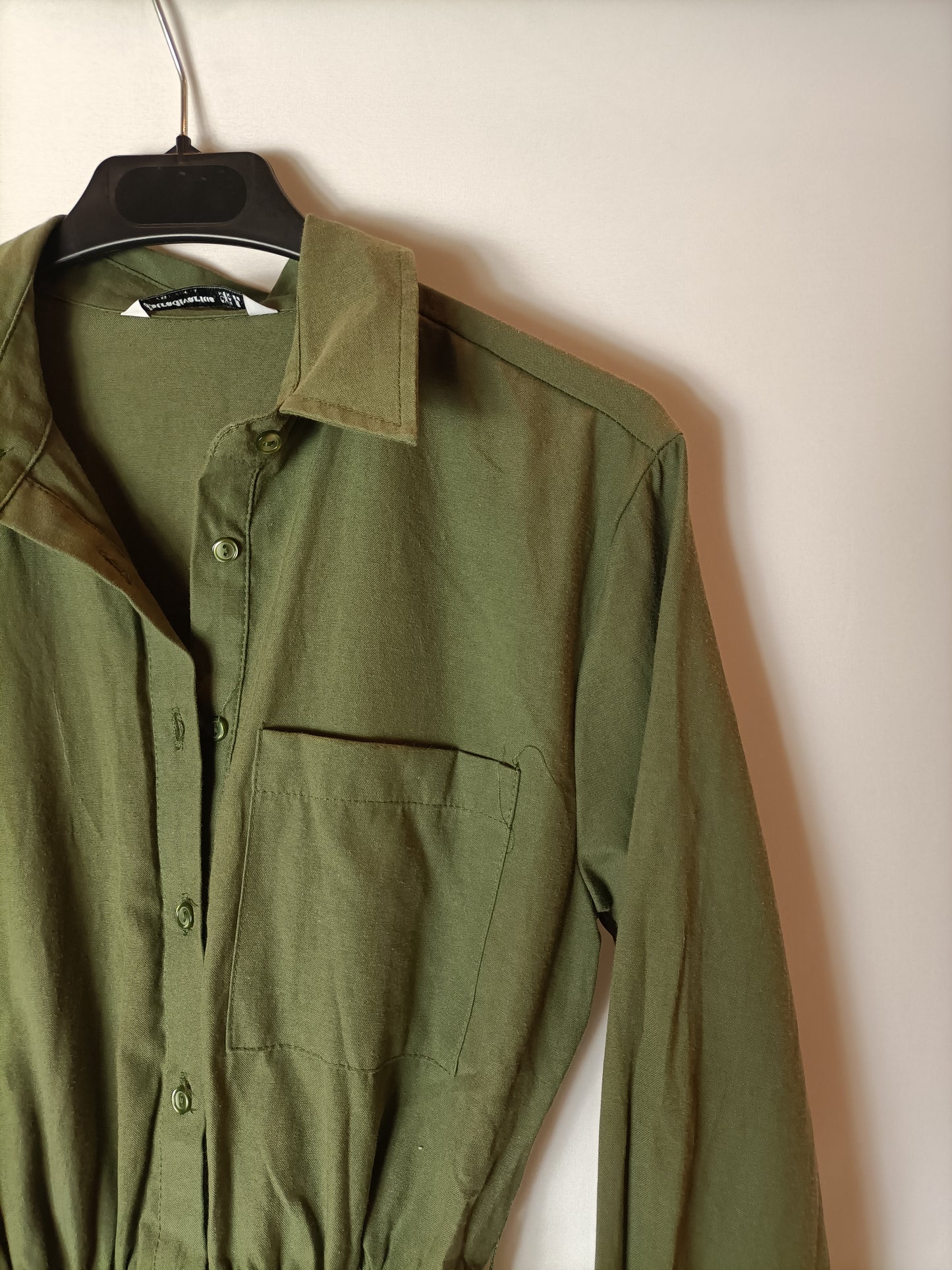 STRADIVARIUS. Vestido camisero verde T.s