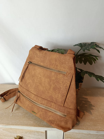 MISAKO. Brown crocodile-effect backpack