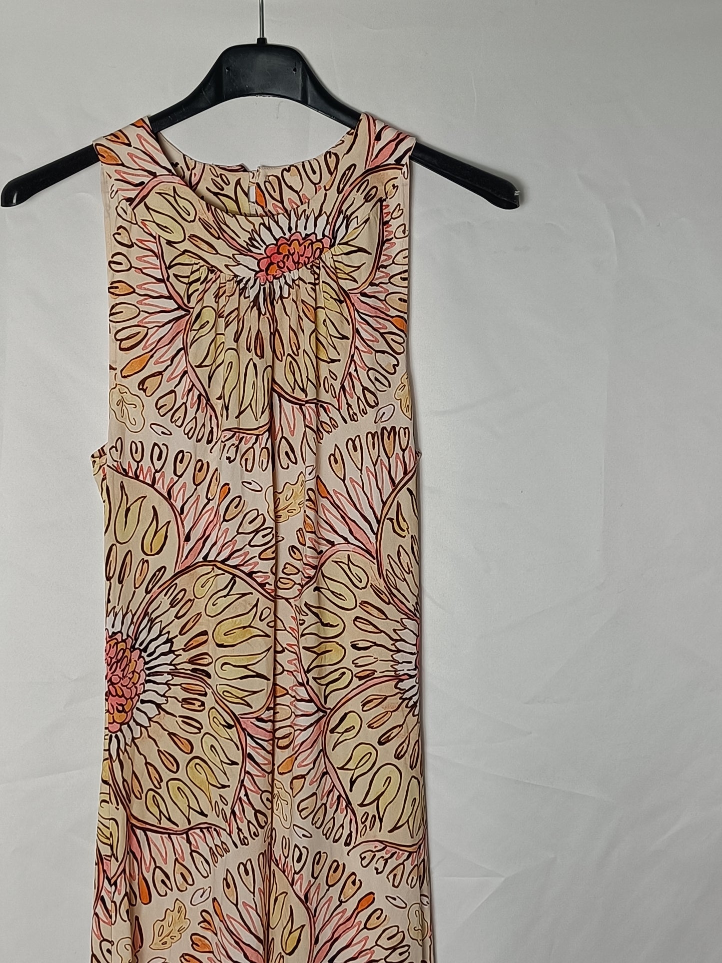 MALIPARMI. Flowing halterneck dress. Size 40