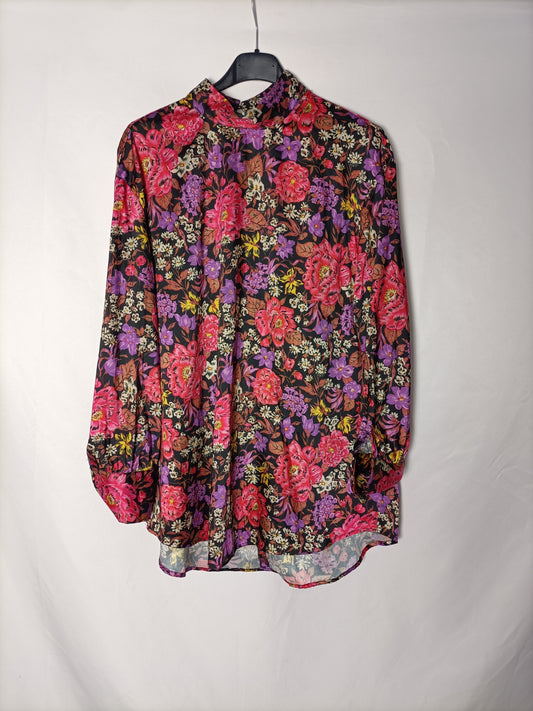 ZARA. Black satin printed blouse. T XS