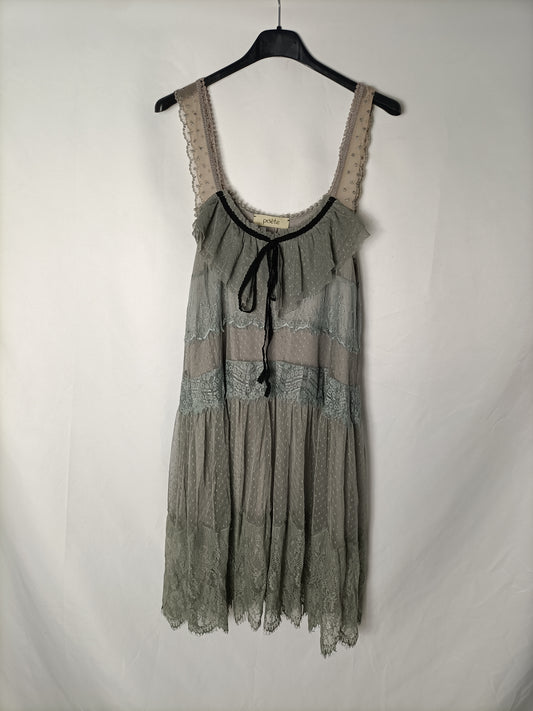 POETE. Gray lace dress. TS