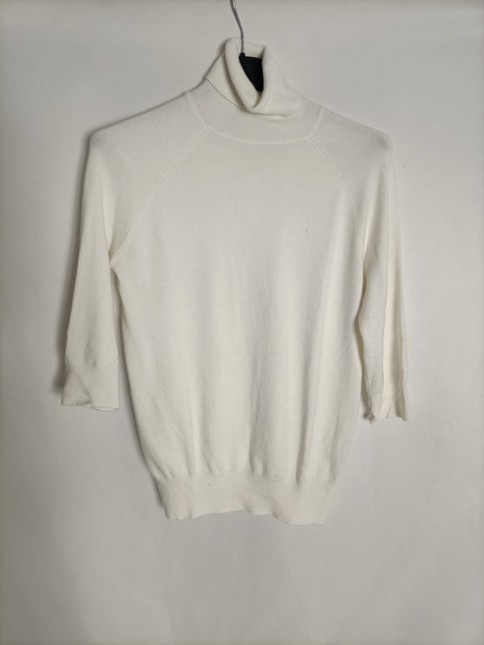 ZARA. White turtleneck sweater Ts