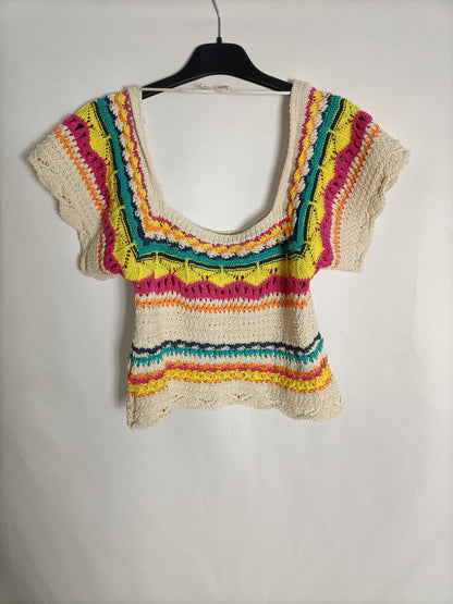 ZARA. Crochet top in Ts colors