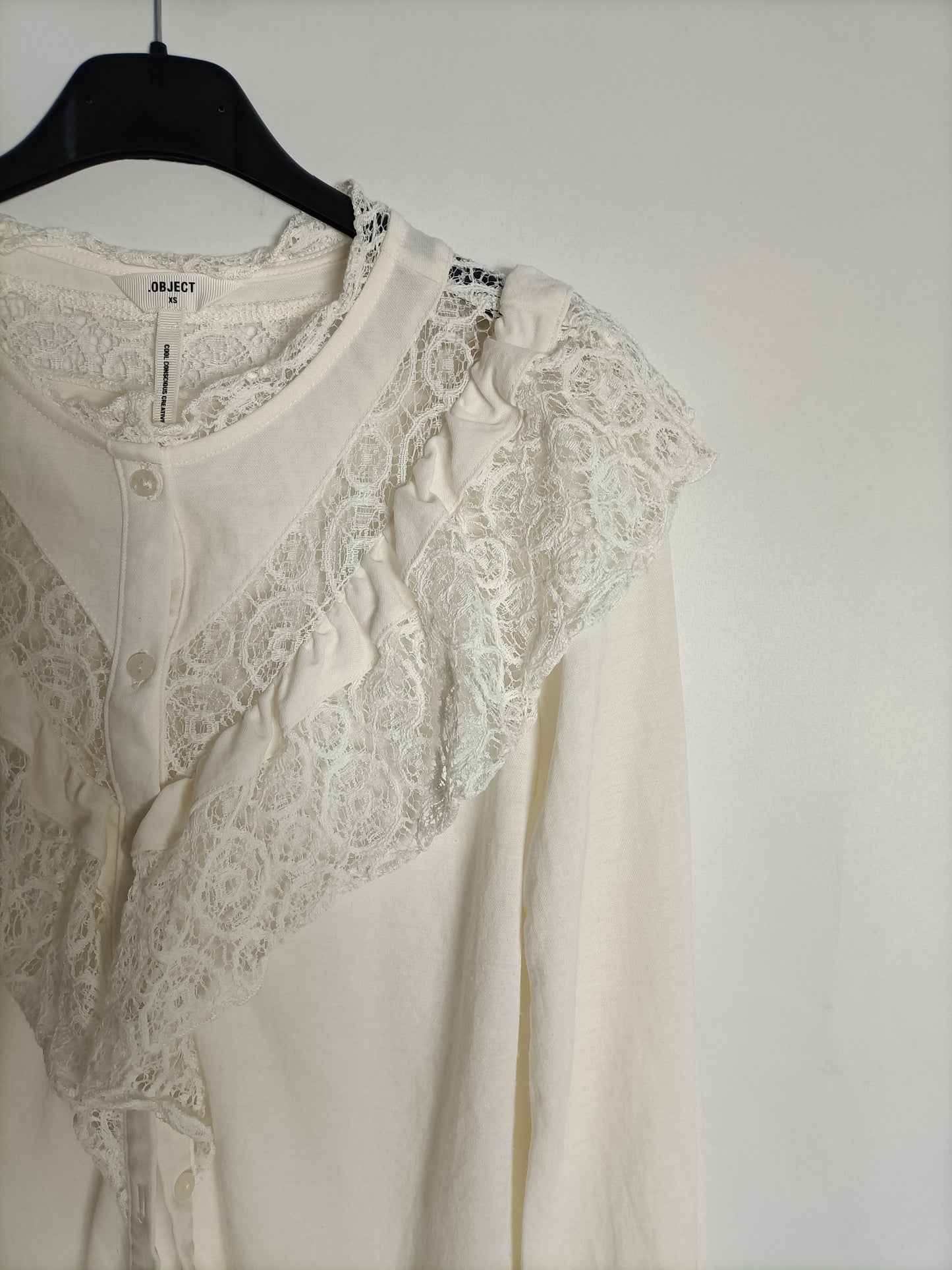 OBJECT.Blusa blanca encaje T.xs