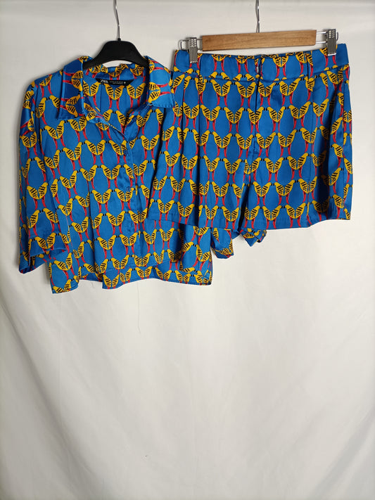 ZARA. Total parrot look T.xs/s