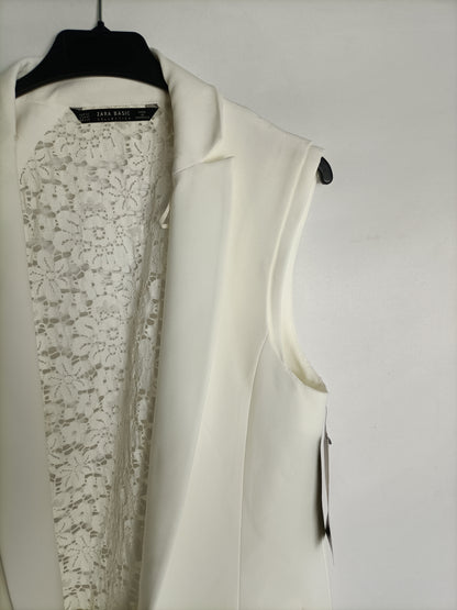 ZARA.White vest with lace detail S.XS