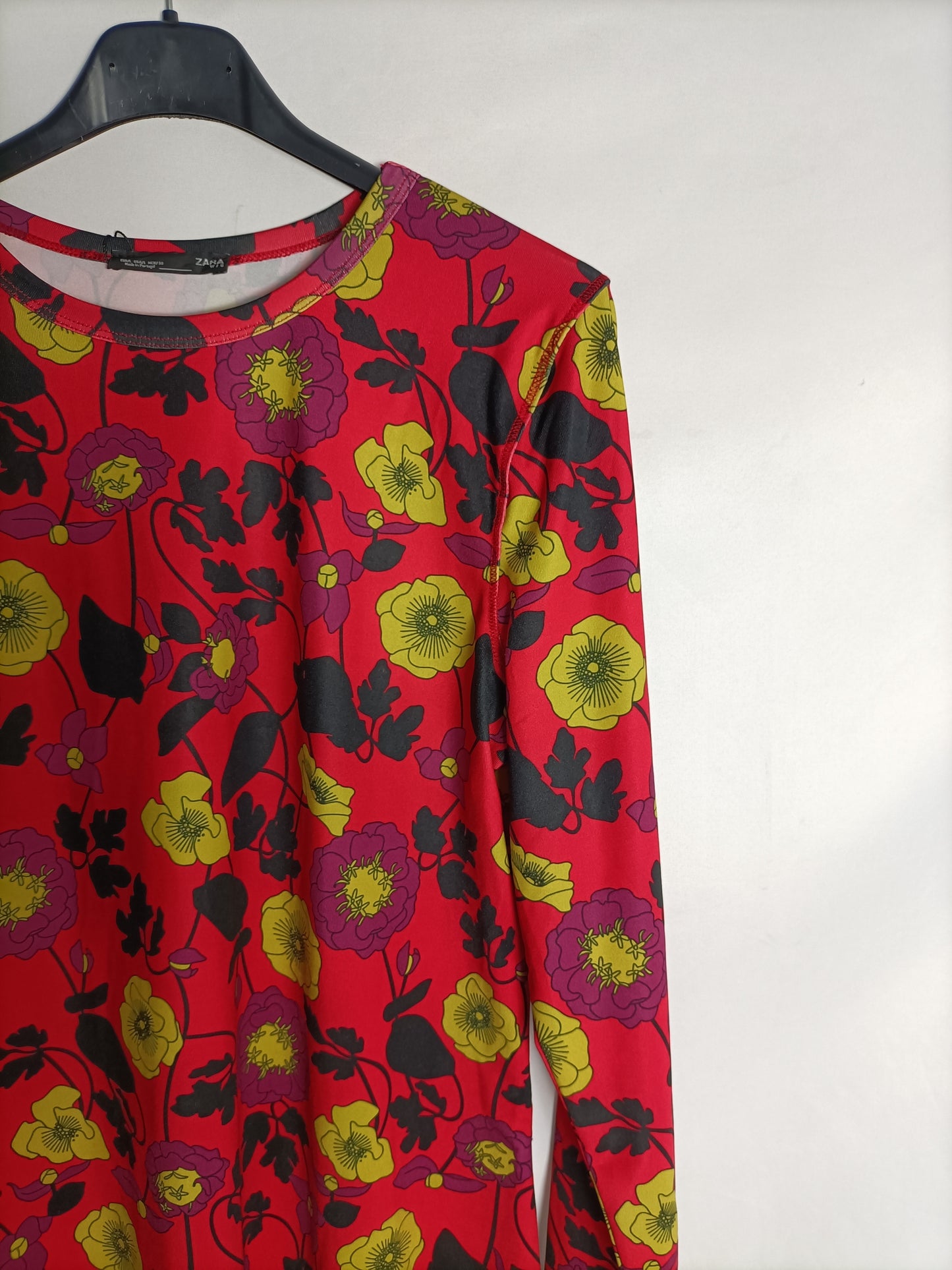 ZARA. Red printed lycra dress. TM