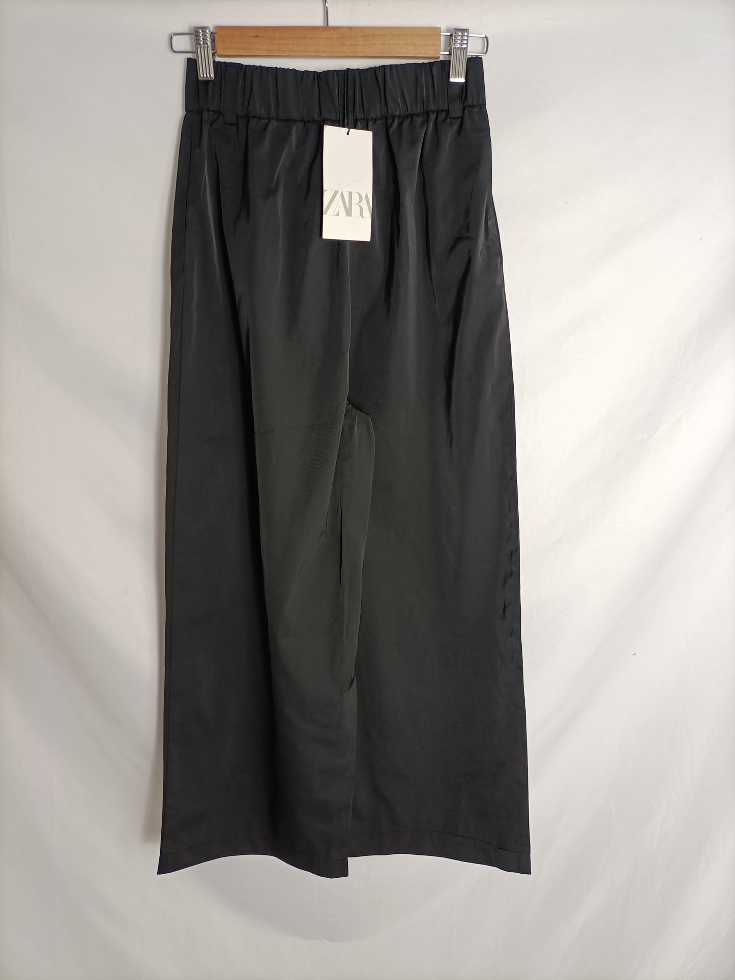 ZARA. Black culottes T.xs