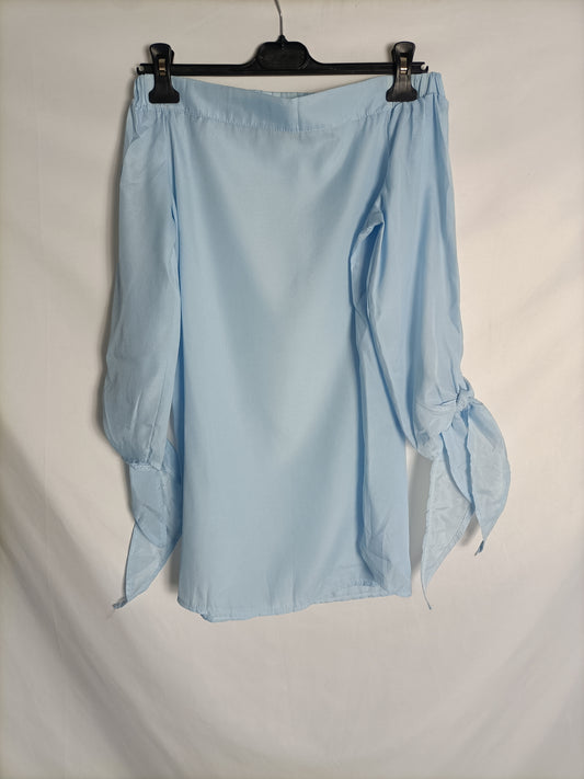 CHOIES. Blue Ts boat neck top