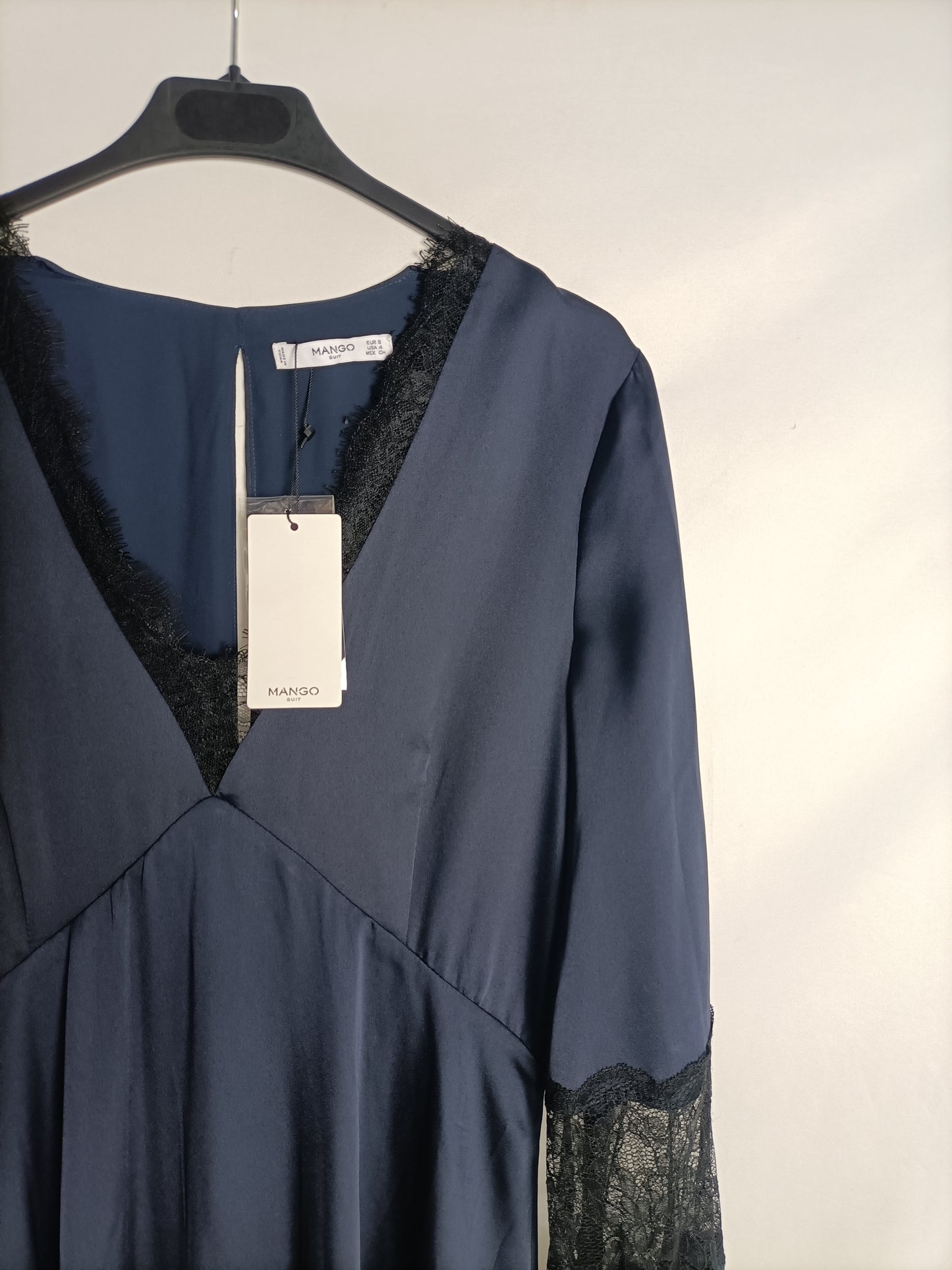 MANGO. Blue lace Ts dress Hibuy market MANGO. Blue lace Ts dress Hibuy market