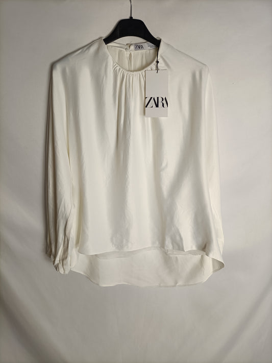 ZARA. Blusa blanca gasa T.xs