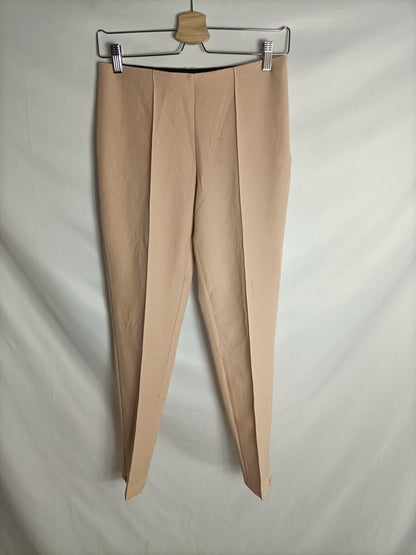 AMITIÉ. Pink pleated trousers, size S