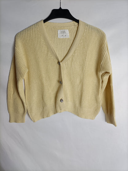 ZARA. Yellow buttoned cardigan, size 8-9 years