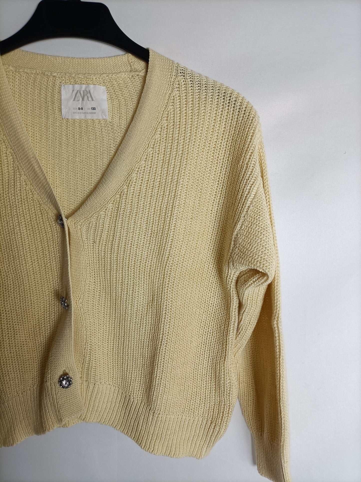ZARA. Yellow buttoned cardigan, size 8-9 years