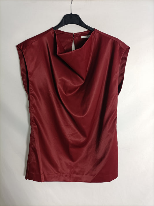 BIMBA Y LOLA. Burgundy satin top T.xs