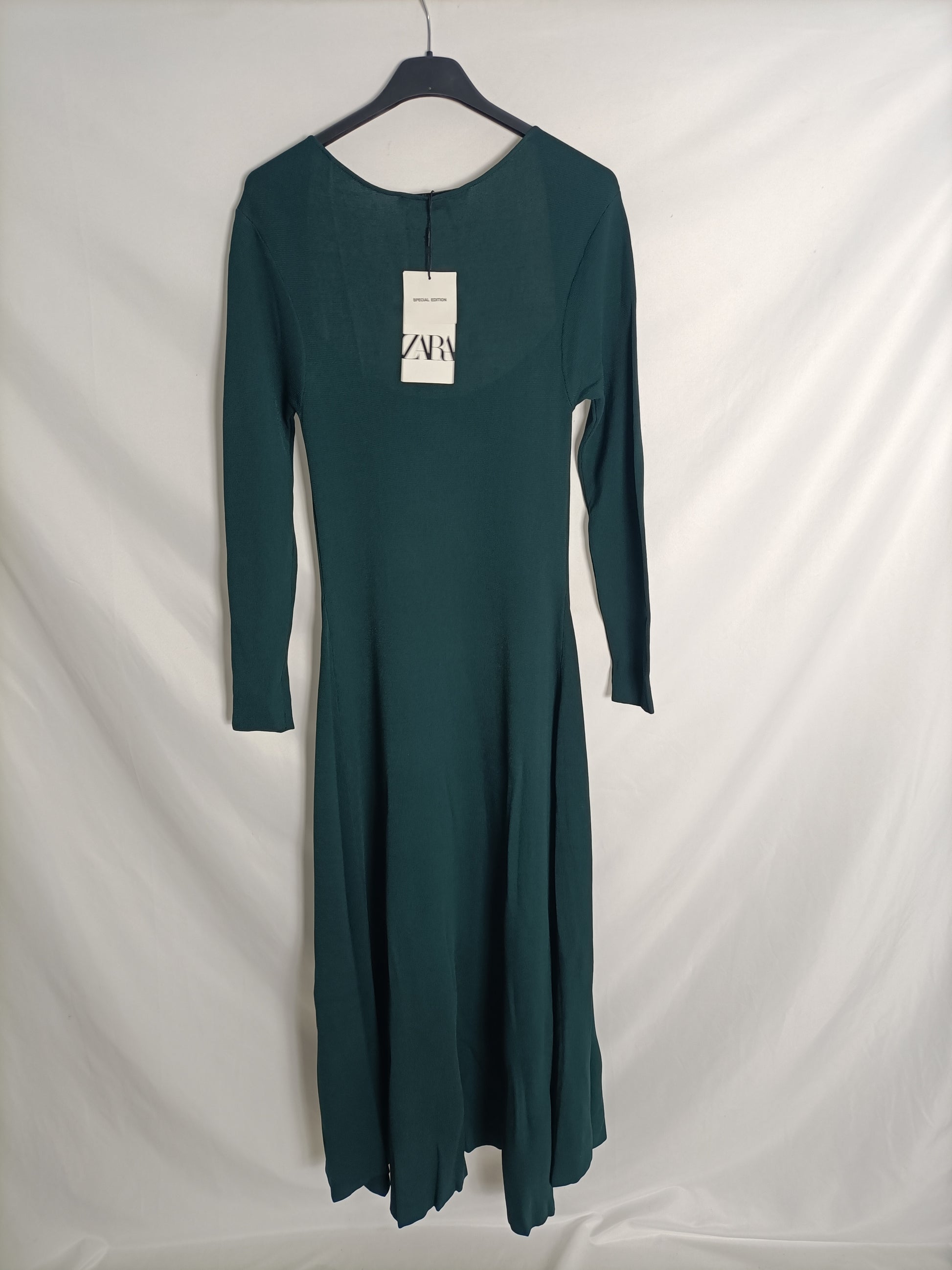 ZARA. Green Ts knit dress Hibuy market ZARA. Green Ts knit dress Hibuy market