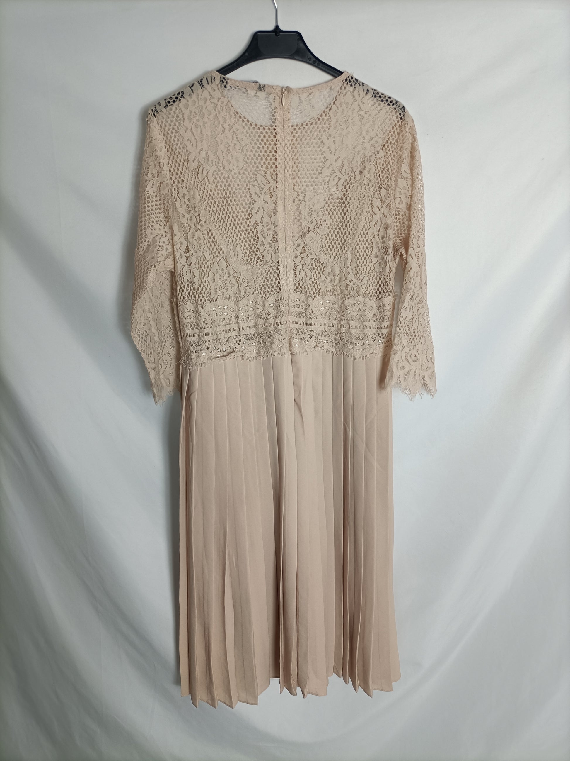 ZARA. Pale pink lace dress, size XL Hibuy market ZARA. Pale pink lace dress, size XL Hibuy market