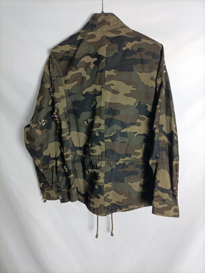 H&M.parka camuflaje tachuelas T.s