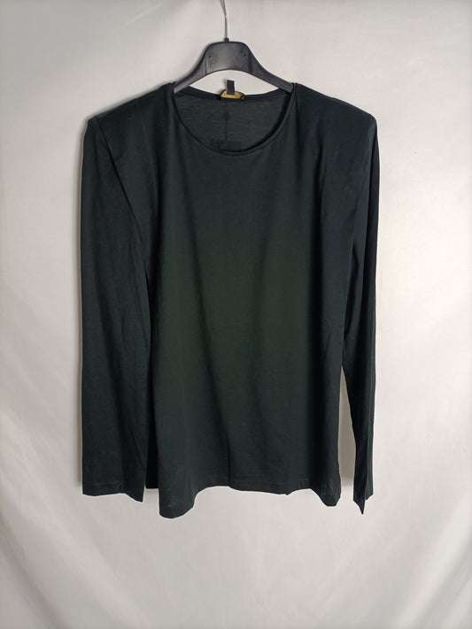 MASSIMO DUTTI. Black T-shirt with shoulder pads TM