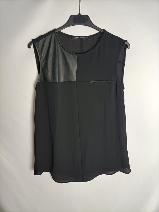 ZARA. Black double-textured top T.xs
