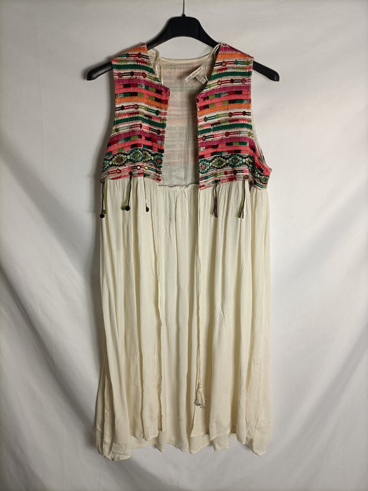 ZARA. Beige embroidered vest Tm