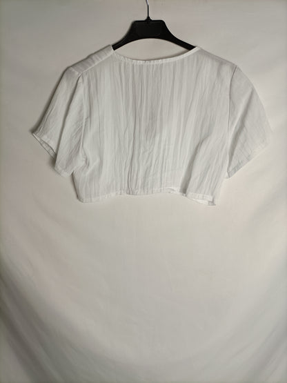 BASYCO. White crossover crop top Your(s)
