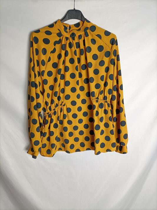 ZARA. Blusa mostaza lunares T.s