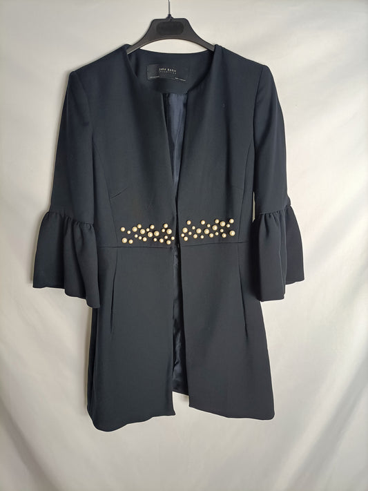 ZARA. Black pearl coat Ts