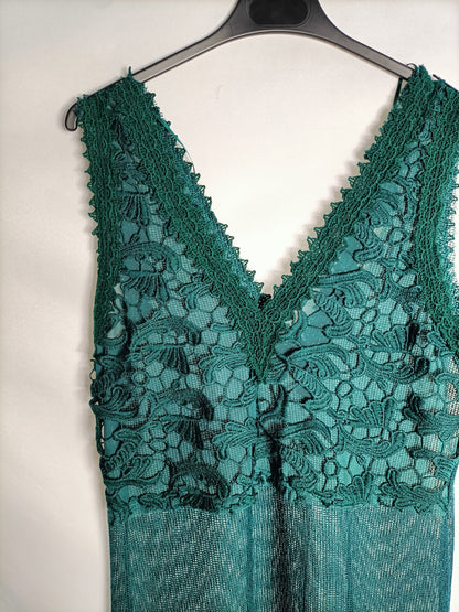 ZARA. Long green lace dress Ts