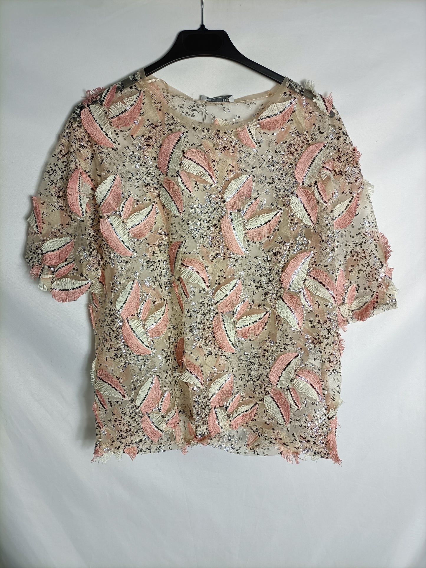 ZARA. Sequin and fringed Ts top
