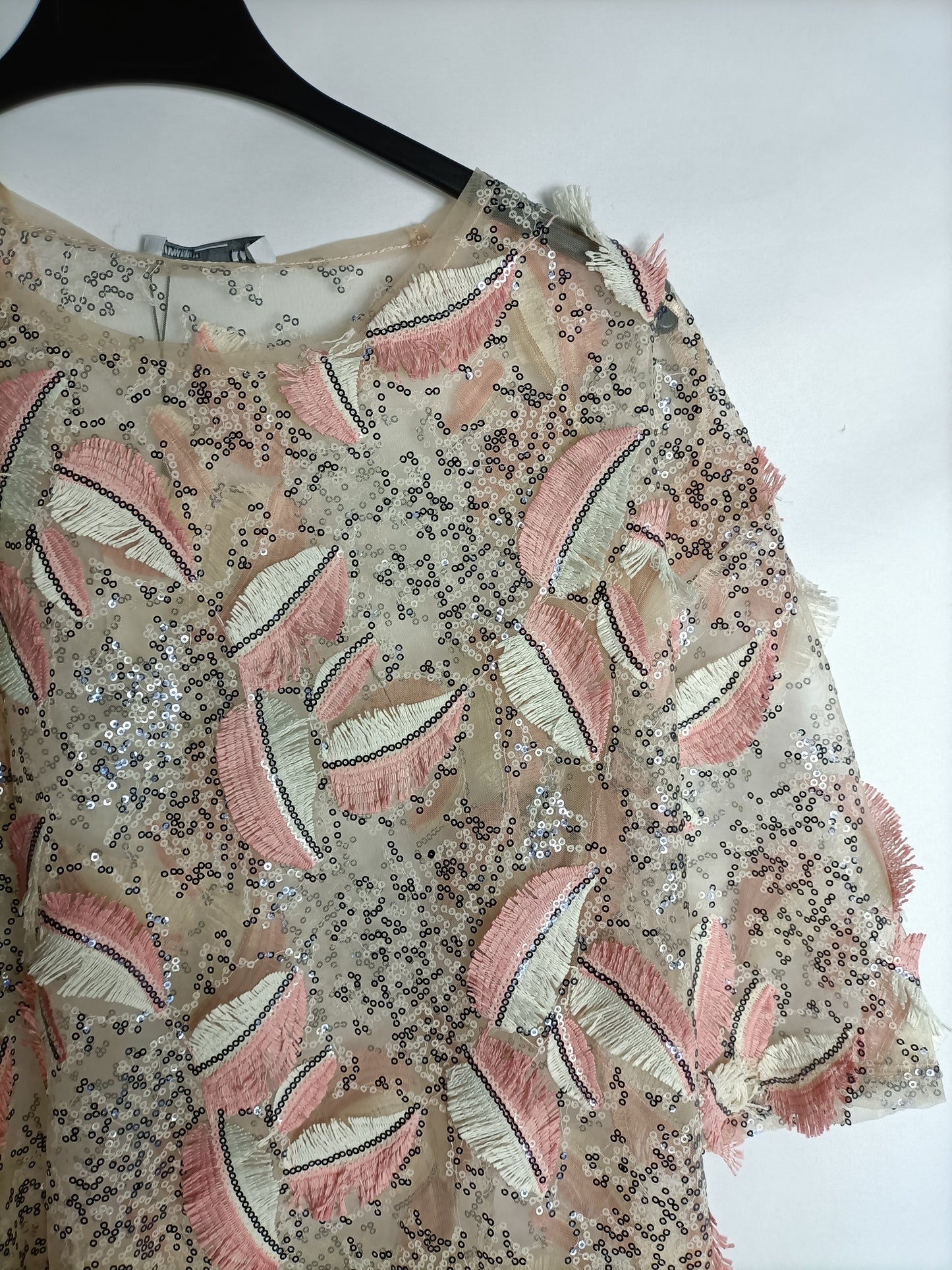 ZARA. Sequin and fringed Ts top