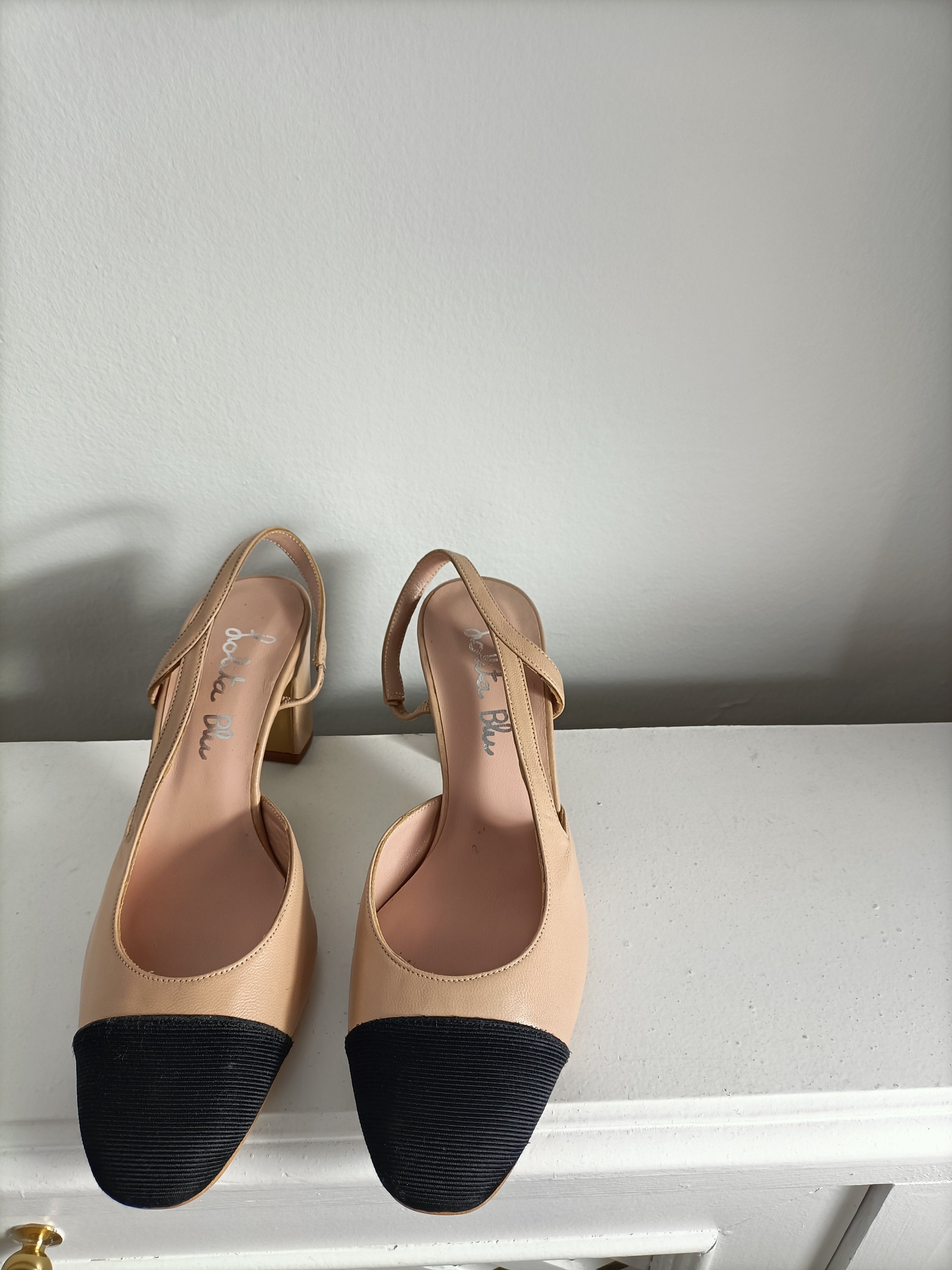 BLU. Zapatos beige puntera T.37 – Hibuy market